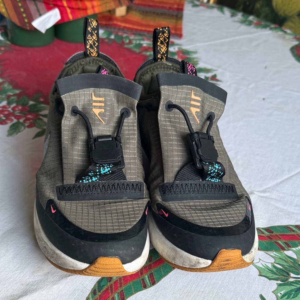 Nike Air Max Dia Olive and Black Slip-On Sneakers